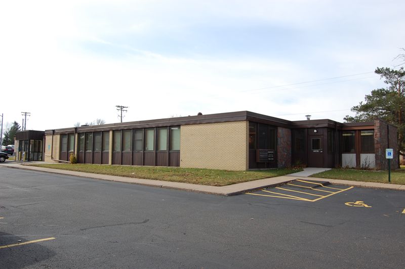 Office For Lease: 2716 Upper Afton Rd E, Saint Paul, MN 55119